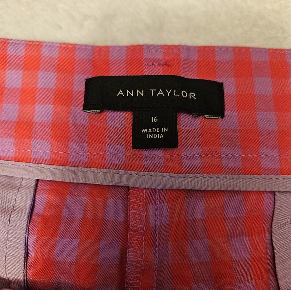 Ann Taylor shorts NWOT - Picture 3 of 5
